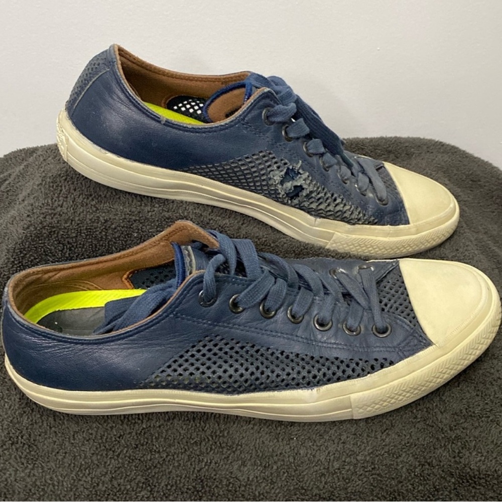 John Varvatos Chuck Taylor X John Varvatos Mens 9 BLUE DISTRESSED Sneaker